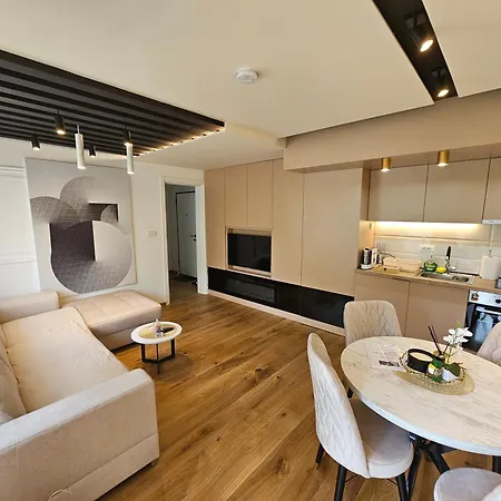Premium Apartman Eleni Rooms,Oaza Mira I Tisine U Centru Vrnjacke Banje Vrnjacka Banja Exterior photo