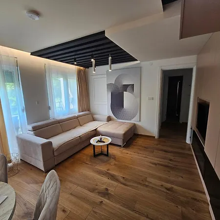 Premium Apartman Eleni Rooms,Oaza Mira I Tisine U Centru Vrnjacke Banje Vrnjacka Banja Exterior photo