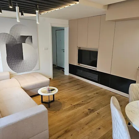Premium Apartman Eleni Rooms,Oaza Mira I Tisine U Centru Vrnjacke Banje Vrnjacka Banja Exterior photo