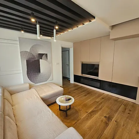 Premium Apartman Eleni Rooms,Oaza Mira I Tisine U Centru Vrnjacke Banje Vrnjacka Banja Exterior photo