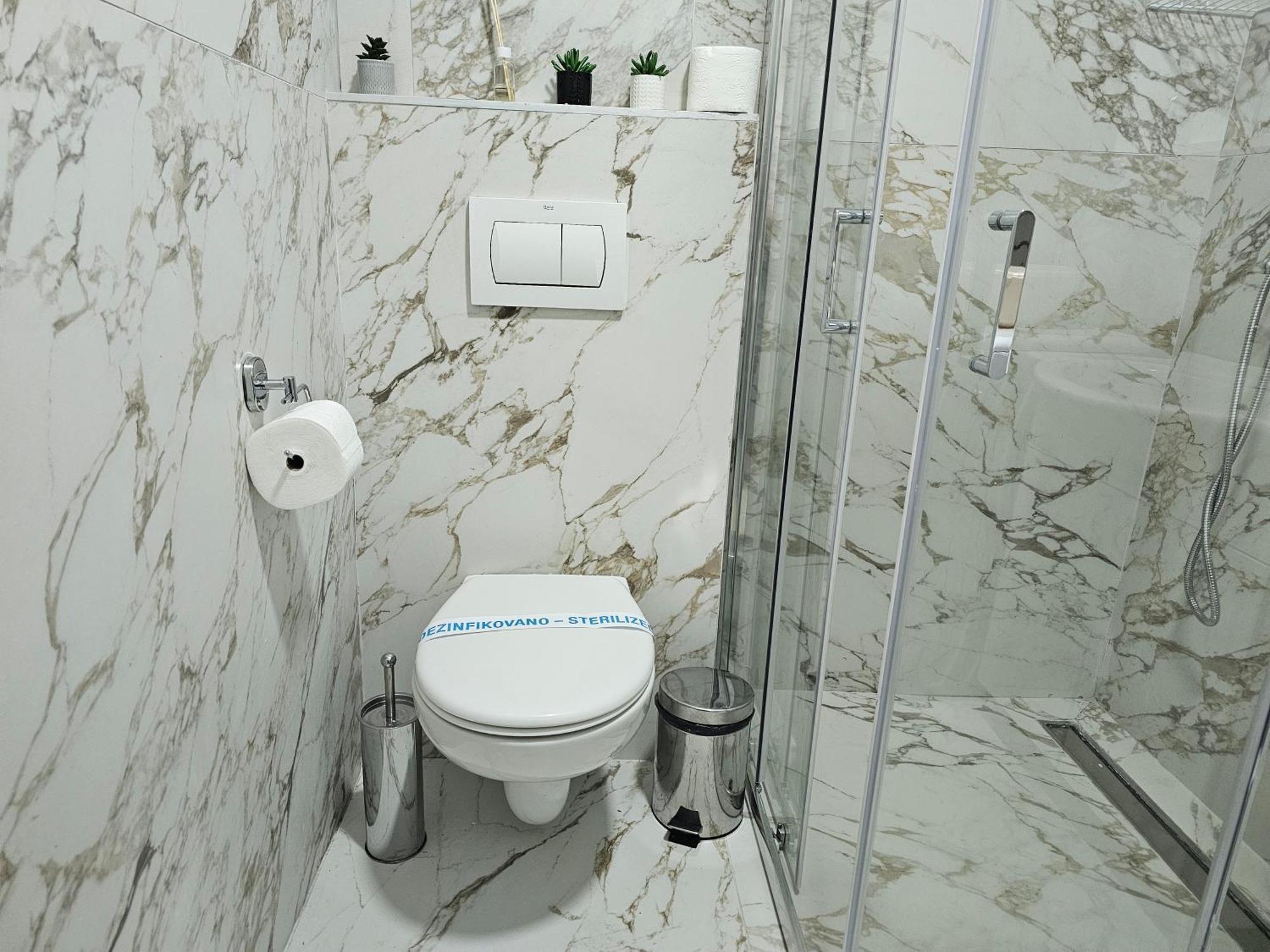 Premium Eleni Rooms,oaza Mira I Tisine U Centru Vrnjacke Banje