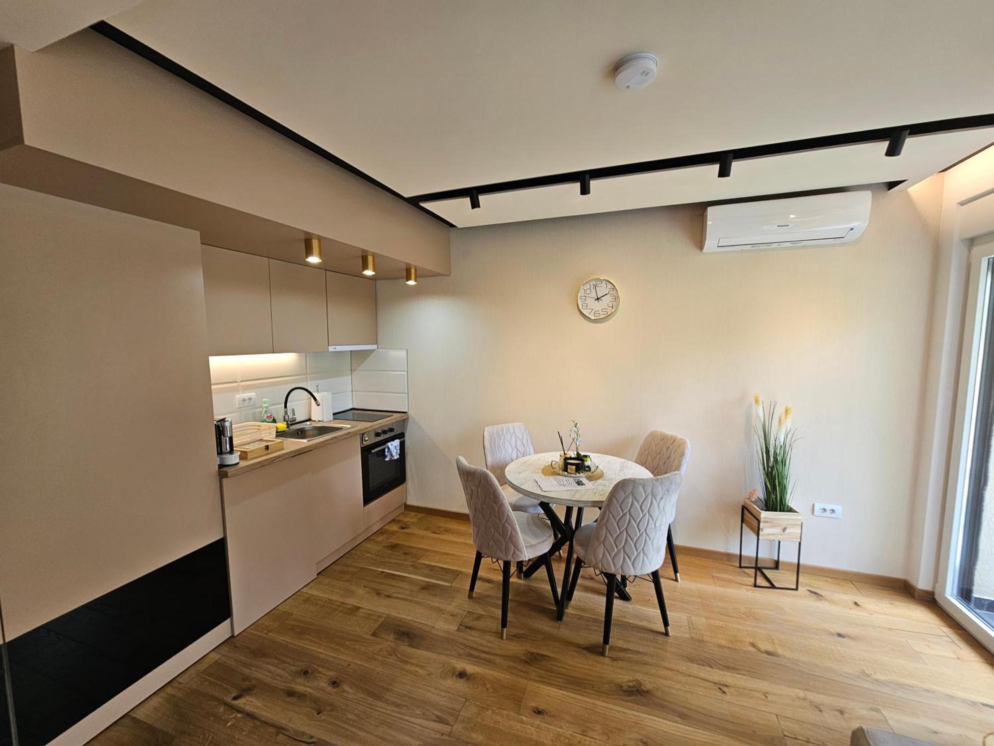 Premium Eleni Rooms,oaza Mira I Tisine U Centru Vrnjacke Banje