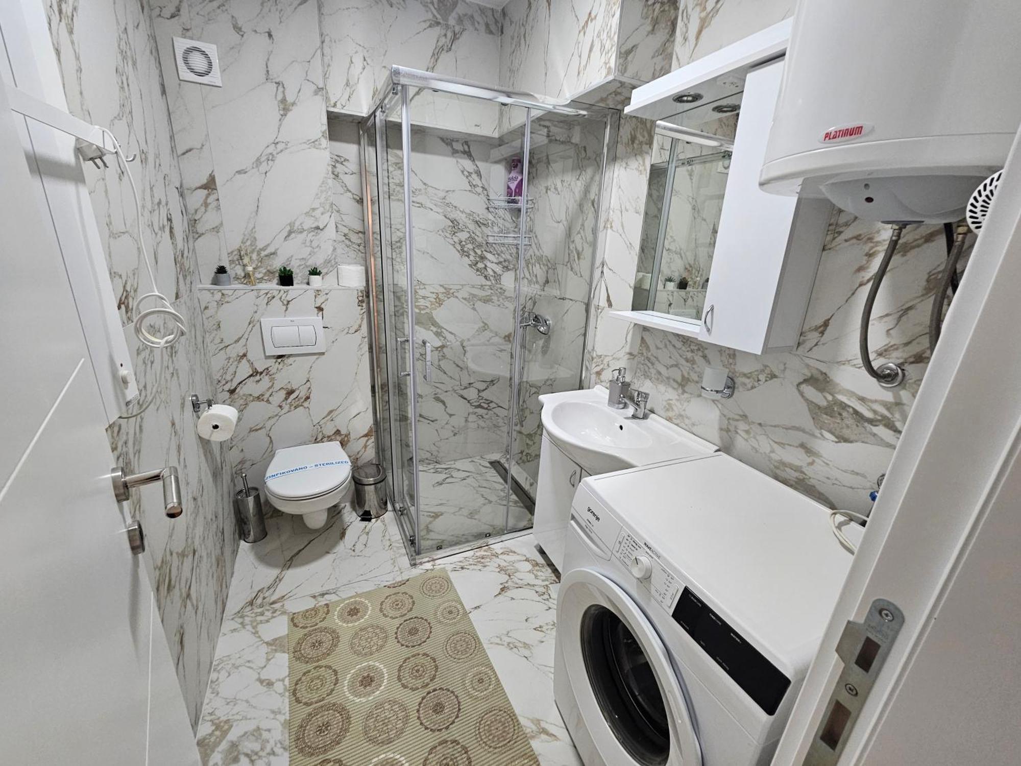 Apartment Premium Eleni Rooms,oaza Mira I Tisine U Centru Vrnjacke Banje