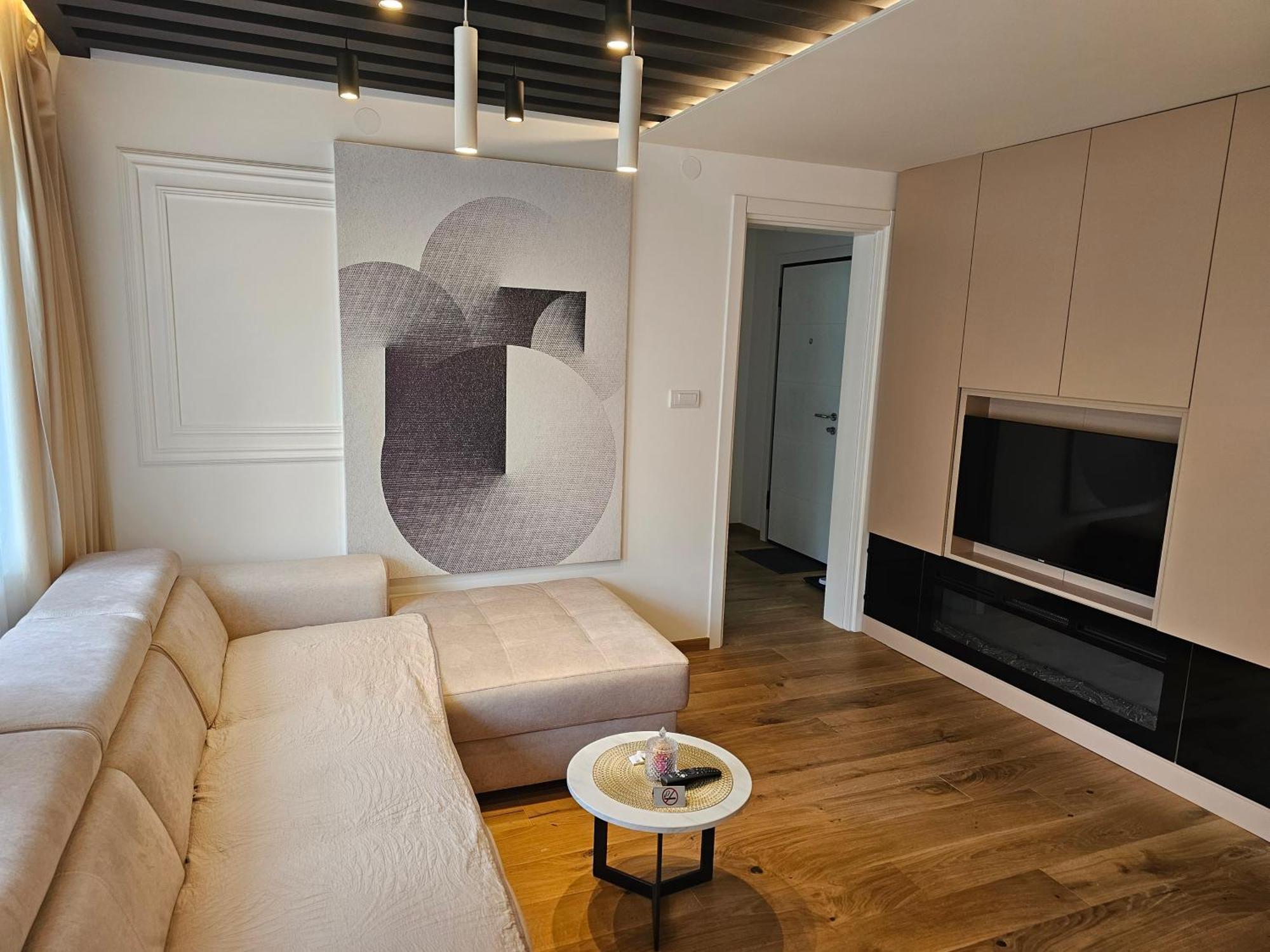 Apartment Premium Eleni Rooms,oaza Mira I Tisine U Centru Vrnjacke Banje *